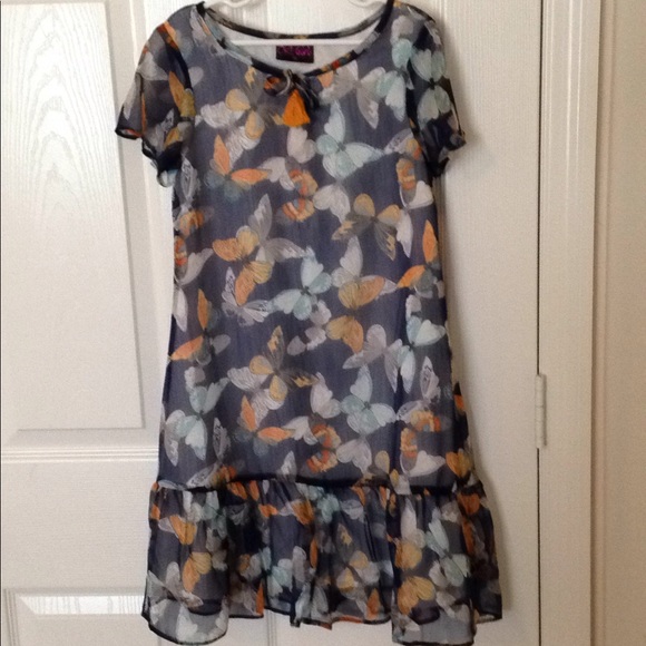 Girls dress - Picture 1 of 3